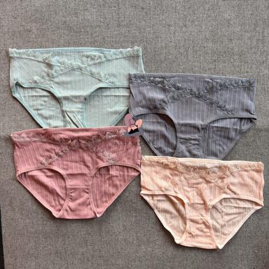 Low Waist Lace Maternity Panty – Elegant Under-Bump Support (Imported)